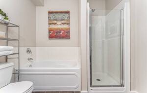 Cozy Mountain Escape in the Heart of Canmore - Canmore, Canada