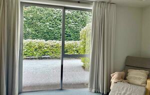 Architectural Retreat with Luxe Outdoor Oasis in Queenstown - Queenstown, New Zealand