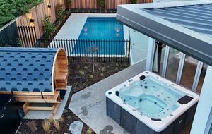 Architectural Retreat with Luxe Outdoor Oasis in Queenstown - Queenstown, New Zealand
