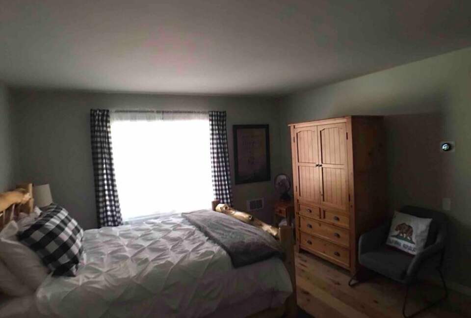 Warm & Inviting Mountain Retreat with Pool, Sauna, and Loft - Mammoth Lakes, California