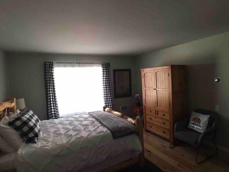 Warm & Inviting Mountain Retreat with Pool, Sauna, and Loft - Mammoth Lakes, California