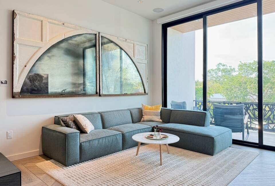 Luxury Urban Retreat Steps from St. Pete’s Dining & Nightlife - St Petersburg, Florida