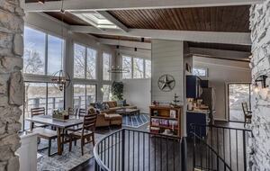 Stylish Lakeside Haven Near Nashville - Old Hickory, Tennessee