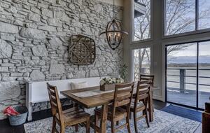 Stylish Lakeside Haven Near Nashville - Old Hickory, Tennessee