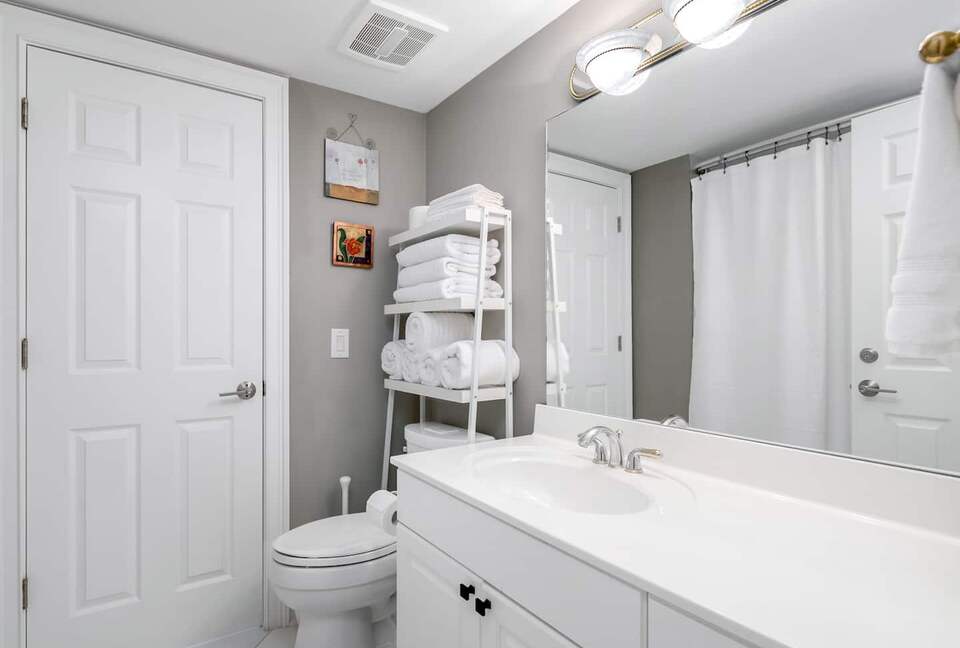 Panoramic Lake Wylie Escape with Private Pool & Dock - Rock Hill, South Carolina