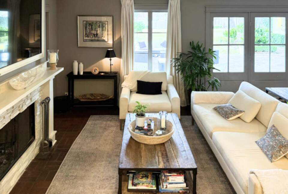 Bayou Sophistication Minutes from the French Quarter - New Orleans, Louisiana