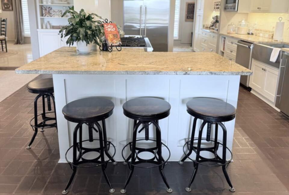 Bayou Sophistication Minutes from the French Quarter - New Orleans, Louisiana