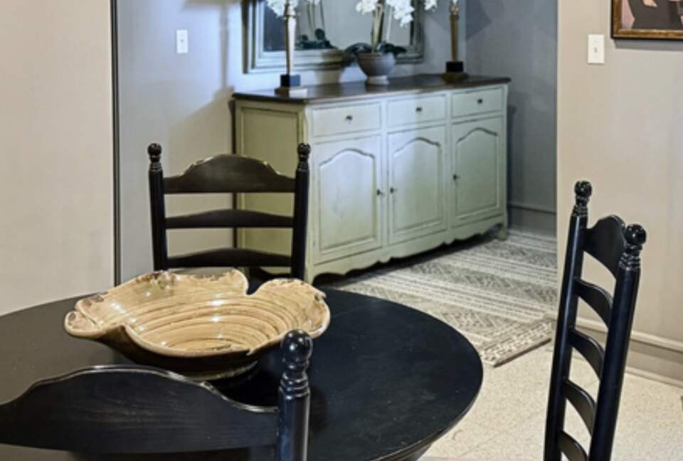 Bayou Sophistication Minutes from the French Quarter - New Orleans, Louisiana