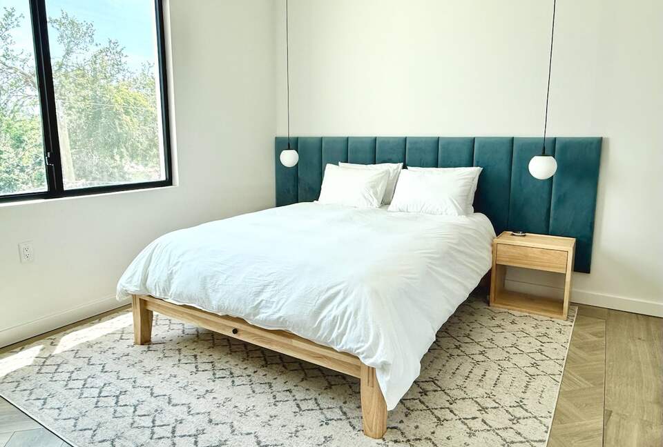 Luxury Urban Retreat Steps from St. Pete’s Dining & Nightlife - St Petersburg, Florida