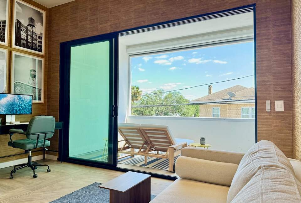 Luxury Urban Retreat Steps from St. Pete’s Dining & Nightlife - St Petersburg, Florida