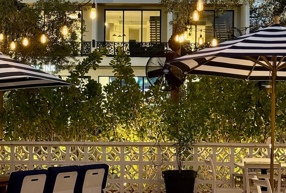 Luxury Urban Retreat Steps from St. Pete’s Dining & Nightlife - St Petersburg, Florida