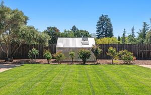 Vineyard Serenity in the Heart of St. Helena, Napa County - St. Helena, California