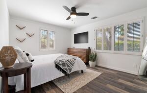 Vineyard Serenity in the Heart of St. Helena, Napa County - St. Helena, California