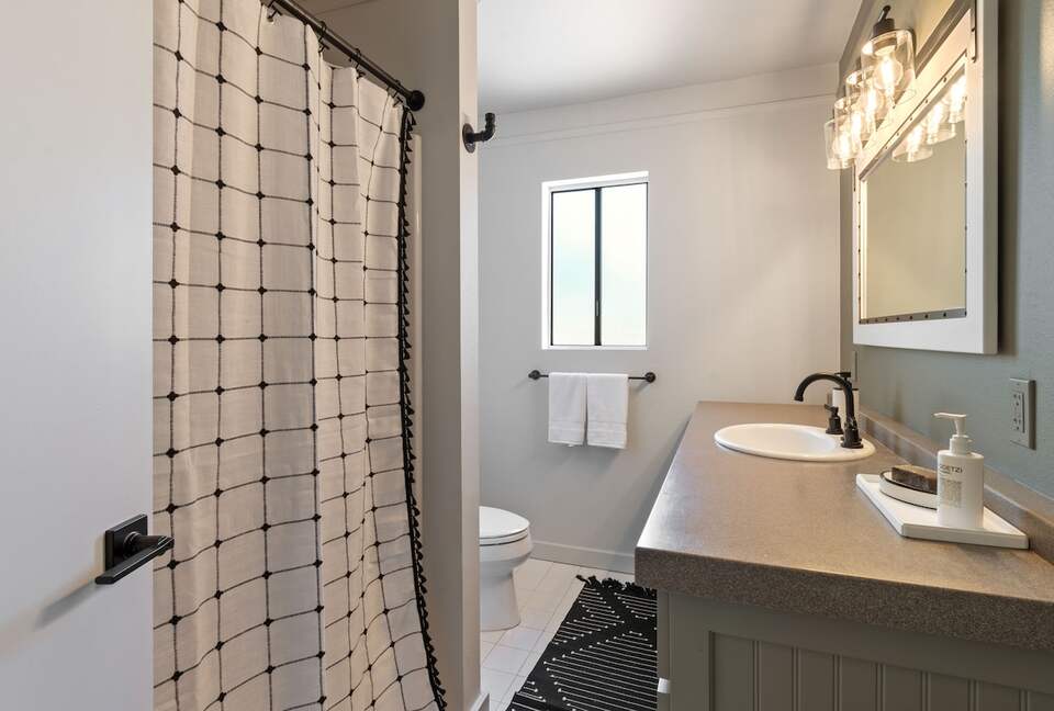 Vineyard Serenity in the Heart of St. Helena, Napa County - St. Helena, California