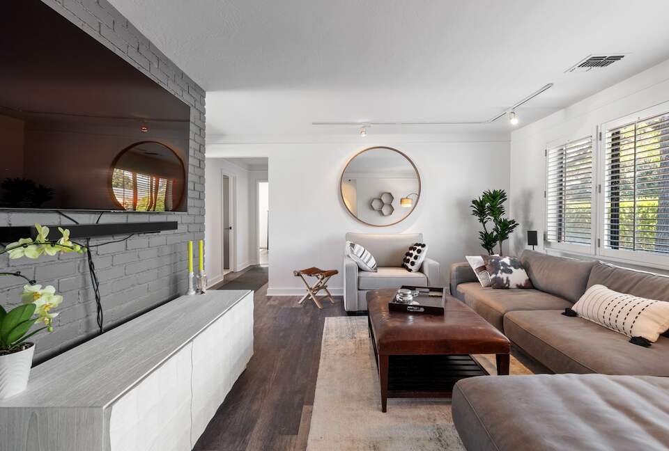 Vineyard Serenity in the Heart of St. Helena, Napa County - St. Helena, California