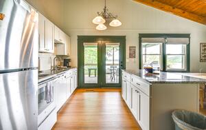 Charming Lakefront Escape with Private Dock & Hot Tub - Waverly, Tennessee