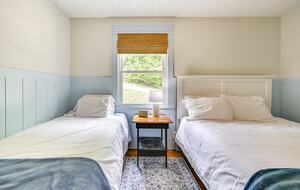 Charming Lakefront Escape with Private Dock & Hot Tub - Waverly, Tennessee