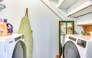 Charming Lakefront Escape with Private Dock & Hot Tub - Waverly, Tennessee