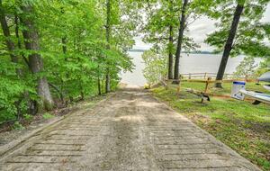 Charming Lakefront Escape with Private Dock & Hot Tub - Waverly, Tennessee