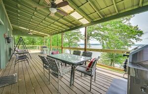 Charming Lakefront Escape with Private Dock & Hot Tub - Waverly, Tennessee