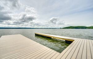 Charming Lakefront Escape with Private Dock & Hot Tub - Waverly, Tennessee