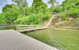 Charming Lakefront Escape with Private Dock & Hot Tub - Waverly, Tennessee
