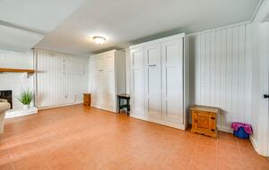 Charming Lakefront Escape with Private Dock & Hot Tub - Waverly, Tennessee