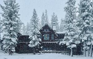 Luxury Sierra Getaway Minutes from Tahoe Adventures - Truckee, California
