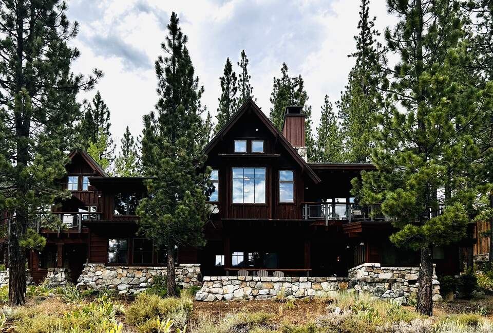 Back of house overlooking Lookout Mountain and forest