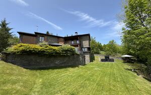Sophisticated Mountain Retreat with Panoramic Pyrenees Views - Bolvir, Spain