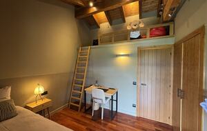 Sophisticated Mountain Retreat with Panoramic Pyrenees Views - Bolvir, Spain