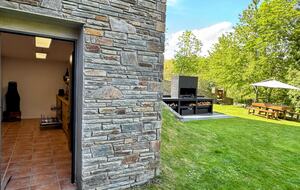 Fully Equipped Barbecue Kitchen