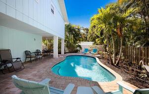 Tranquil Elegance on Anna Maria Island’s North End - Anna Maria, Florida