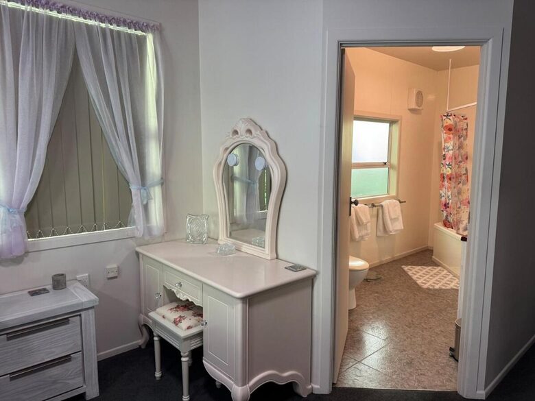 Garden Hideaway in the Heart of Paihia - Paihia, New Zealand