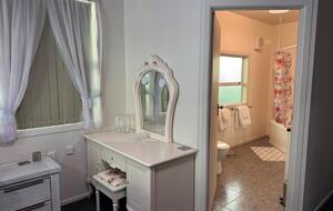 Garden Hideaway in the Heart of Paihia - Paihia, New Zealand