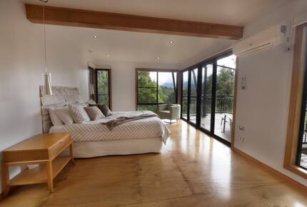 A Sanctuary Among the Slopes of Mt. Wollumbin - Smiths Creek, Australia