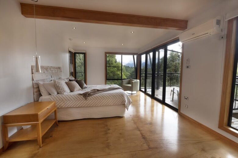 A Sanctuary Among the Slopes of Mt. Wollumbin - Smiths Creek, Australia