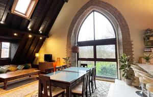 Sophisticated Two-Level Apartment in a Converted Church - Greater London, United Kingdom