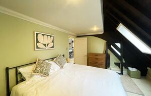 Sophisticated Two-Level Apartment in a Converted Church - Greater London, United Kingdom