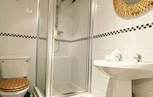 Sophisticated Two-Level Apartment in a Converted Church - Greater London, United Kingdom