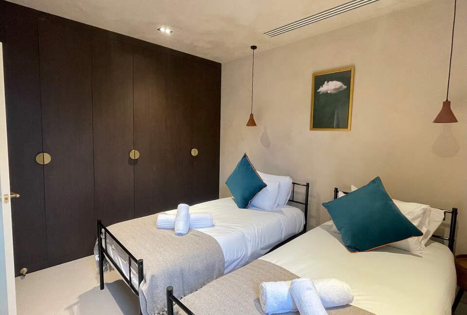 Elegant Fulham Penthouse with Panoramic London Views - London, United Kingdom