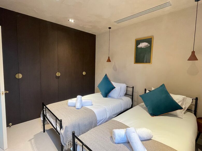 Elegant Fulham Penthouse with Panoramic London Views - London, United Kingdom