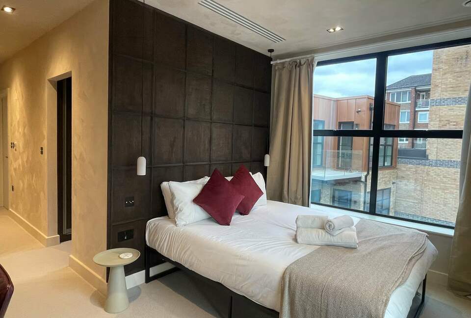 Elegant Fulham Penthouse with Panoramic London Views - London, United Kingdom