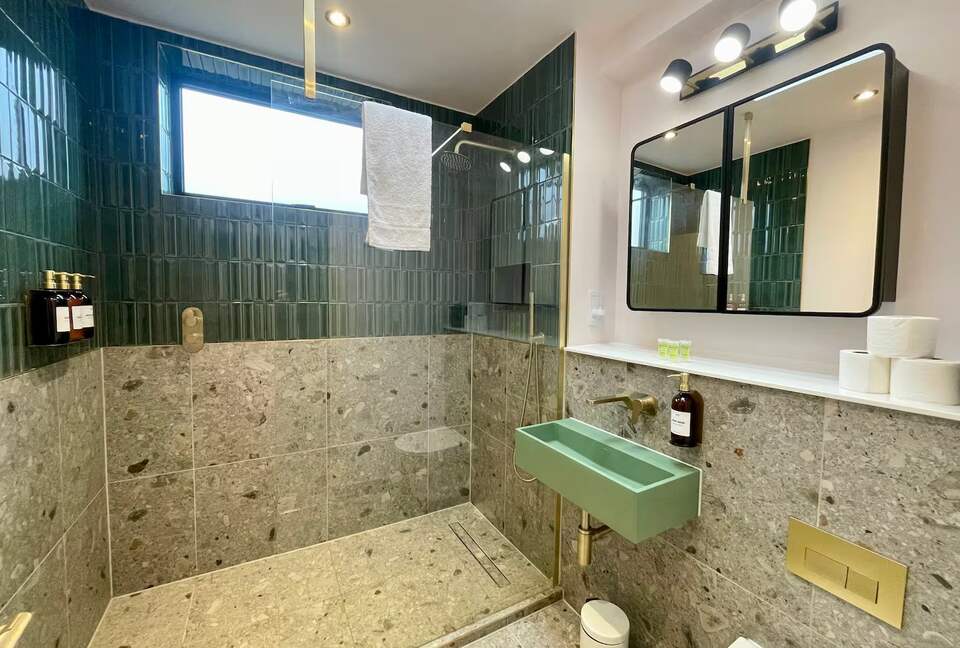 Elegant Fulham Penthouse with Panoramic London Views - London, United Kingdom