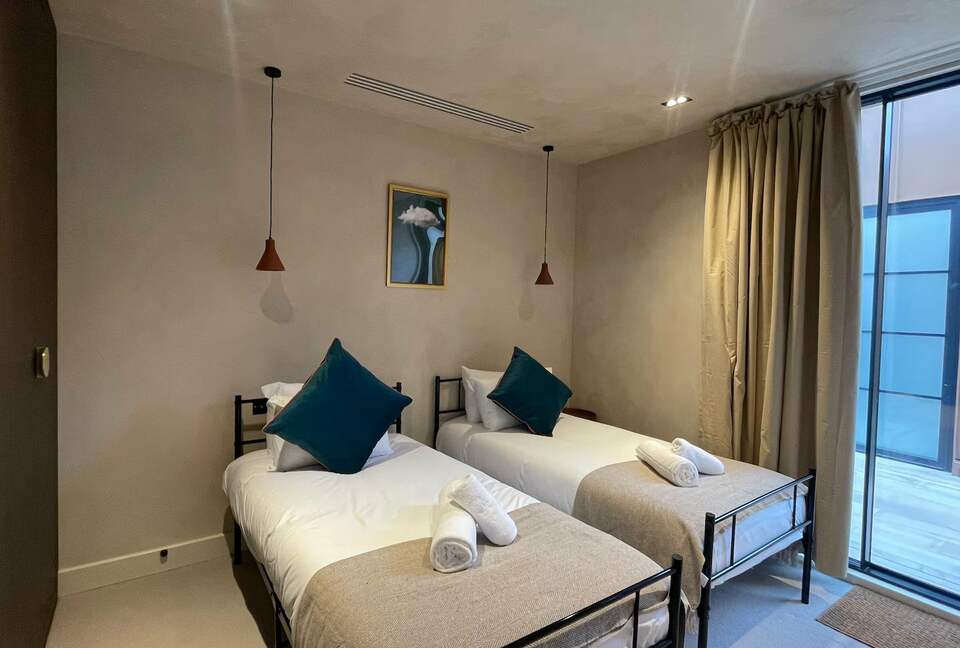 Elegant Fulham Penthouse with Panoramic London Views - London, United Kingdom