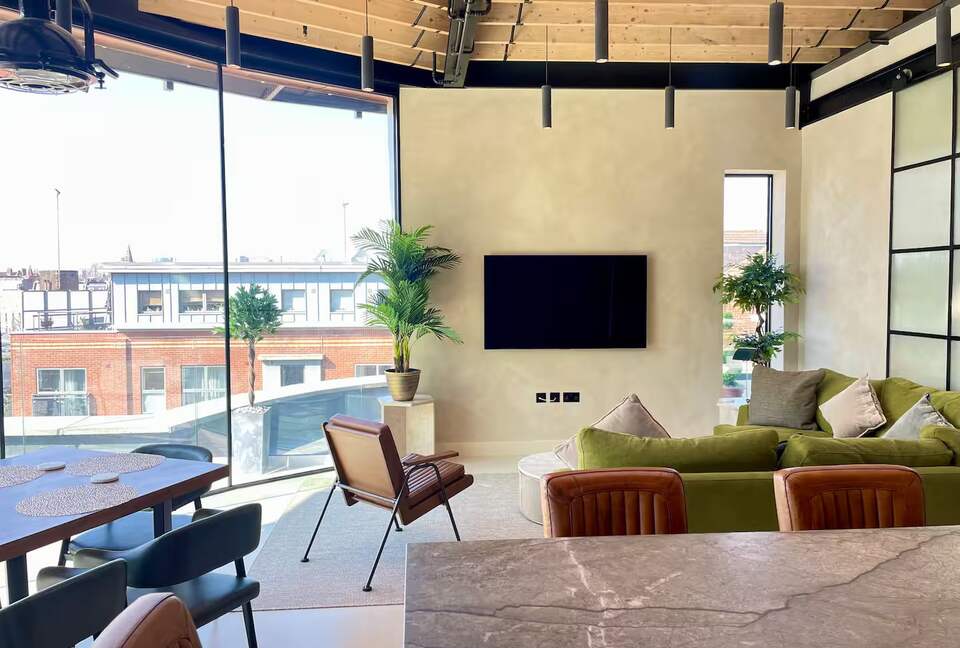 Elegant Fulham Penthouse with Panoramic London Views - London, United Kingdom