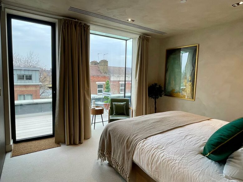 Elegant Fulham Penthouse with Panoramic London Views - London, United Kingdom