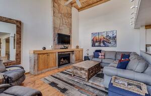 Alpine Charm with Direct Ski-In Access and Mountain Views - Snowmass Village, Colorado