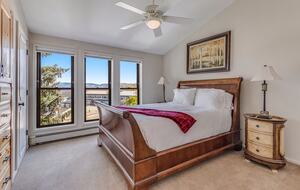 Alpine Charm with Direct Ski-In Access and Mountain Views - Snowmass Village, Colorado