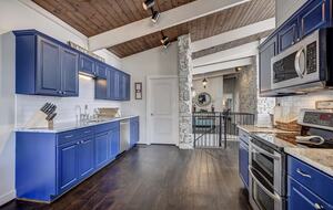 Stylish Lakeside Haven Near Nashville - Old Hickory, Tennessee